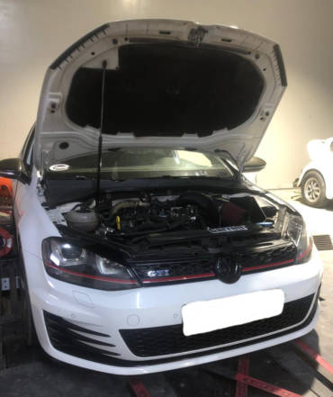 VW Golf 6 GTI 2.0TSI DSG6 – Stage2 98RON + crackles vs canned remap –  eTuners